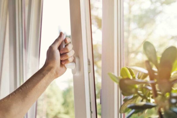 ventana-pvc-sostenibilidad-ahorro-svl-595×397